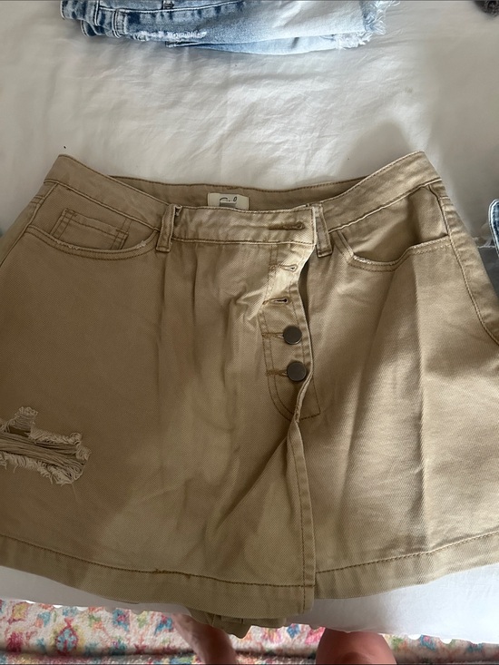 easel Pants - easel Tan Distressed Button-Front Skort